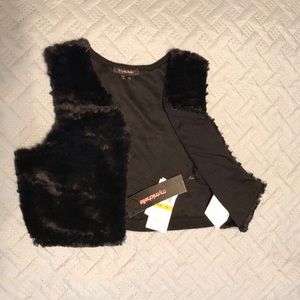 ⭐️Faux fur vest ⭐️ sz Girl 14